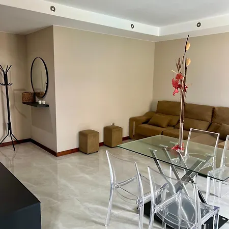 Detail * טקורונטה