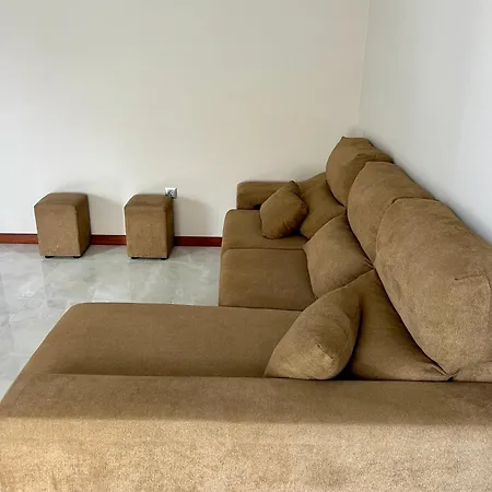 Detail تاكورونتي